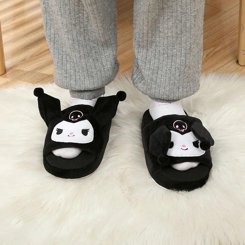 PANTUFAS DE PELÚCIA CINNAMOROLL